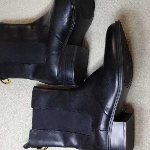 Lauren Ralph Lauren women's black leather Chelsea boots. NWOT. Size 9 - Picture 10 of 12
